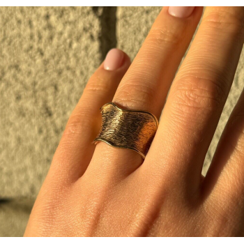 925 Sterling Silver Gold Plated Ring Size 6