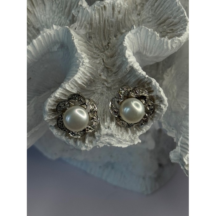 Beautiful 925 Sterling Silver Pearl Earrings Length 0.60 Inch