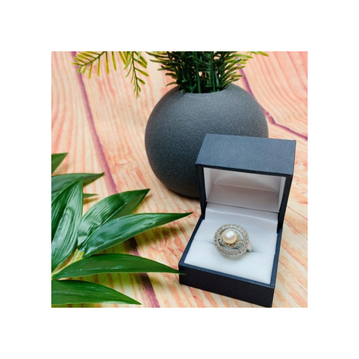 925 Sterling Silver Pearl Ring Size 8
