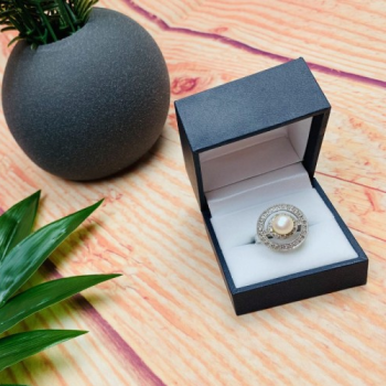 925 Sterling Silver Pearl Ring Size 8