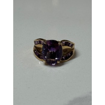 10K YELLOW GOLD AMETHYST RING SIZE 7