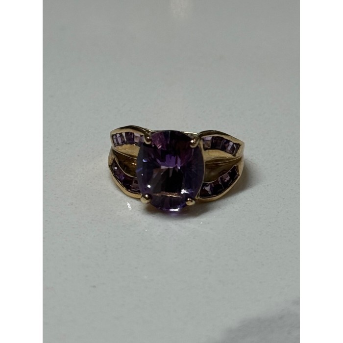 10K YELLOW GOLD AMETHYST RING SIZE 7