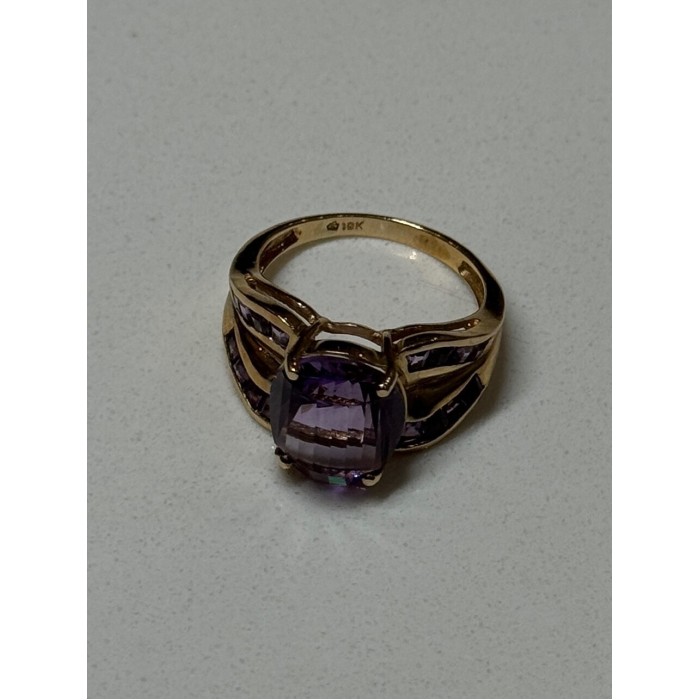 10K YELLOW GOLD AMETHYST RING SIZE 7