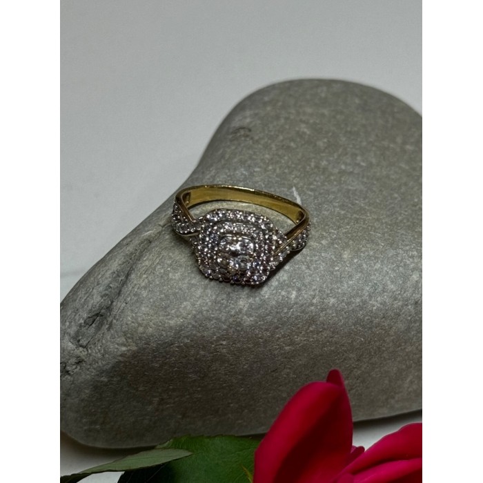 10K YELLOW GOLD DIAMONDS RING SIZE 9