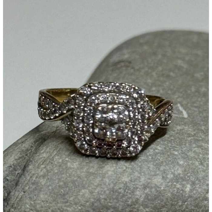 10K YELLOW GOLD DIAMONDS RING SIZE 9