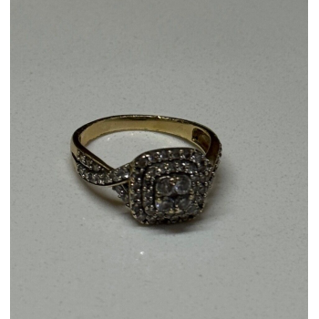 10K YELLOW GOLD DIAMONDS RING SIZE 9