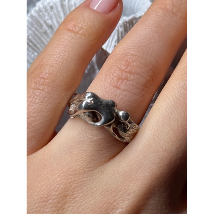 925 Sterling Silver Kamasutra Ring Size 6.5