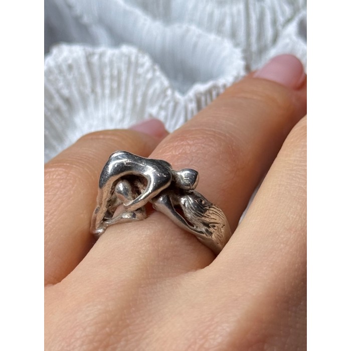 925 Sterling Silver Kamasutra Ring Size 6.5