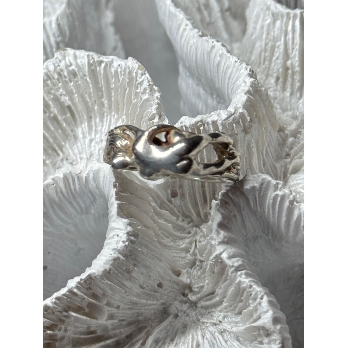 925 Sterling Silver Kamasutra Ring Size 6.5