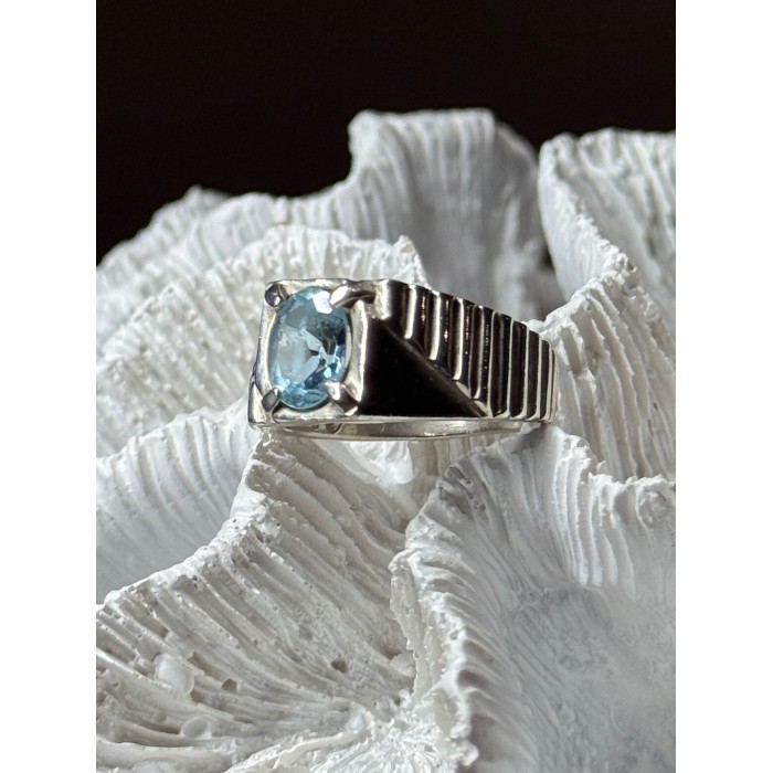 Men's 925 Sterling Silver Topaz Ring Size 8.5