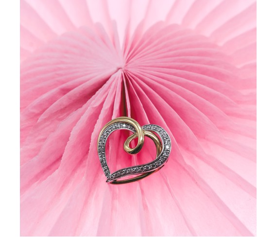 Can you wear yellow and white gold together?