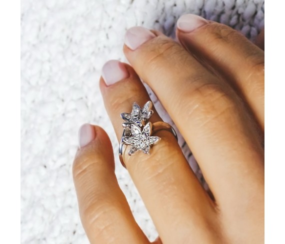 What is the difference between precious stones and semi-precious